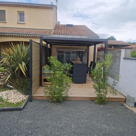 Appartement Pour 4 Avec Terrasse Chanos-Curson Exterior photo