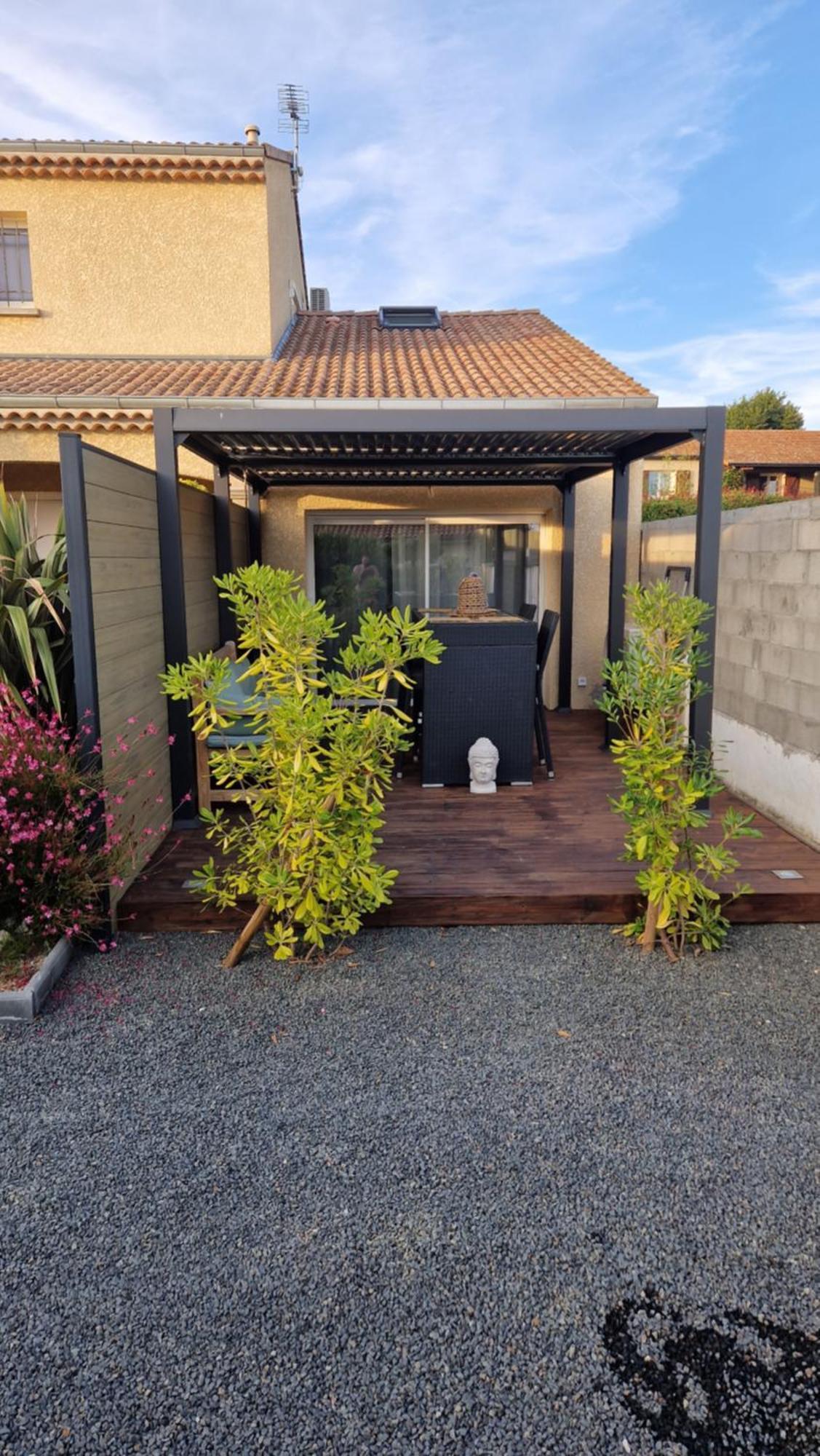 Appartement Pour 4 Avec Terrasse Chanos-Curson Exterior photo